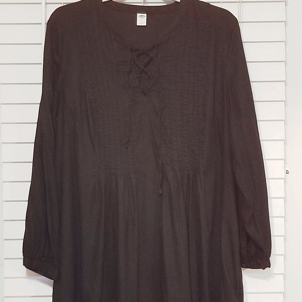 Size L black long sleeve tunic